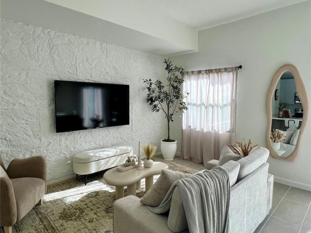 Продажа дома по адресу 2526 Pierce 10 - фото 5528132