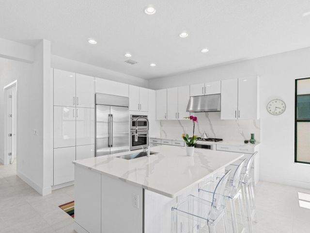 Продажа дома по адресу 8613 Torrey Isles Terrace - фото 5496620