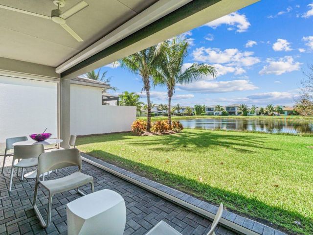 Продажа дома по адресу 8613 Torrey Isles Terrace - фото 5496629