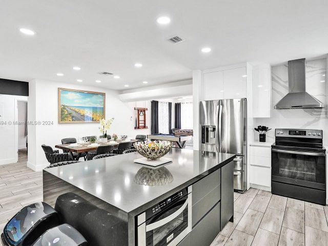 Дом в аренду по адресу 1206 Lincoln St - фото 5499456