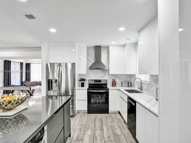 Дом в аренду по адресу 1206 Lincoln St - фото 5499457