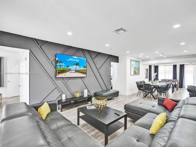 Дом в аренду по адресу 1206 Lincoln St - фото 5499464