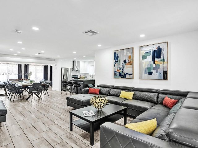 Дом в аренду по адресу 1206 Lincoln St - фото 5499465