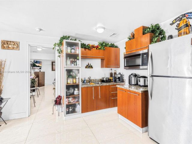 Продажа дома по адресу 10030 SW 45th St - фото 5511942