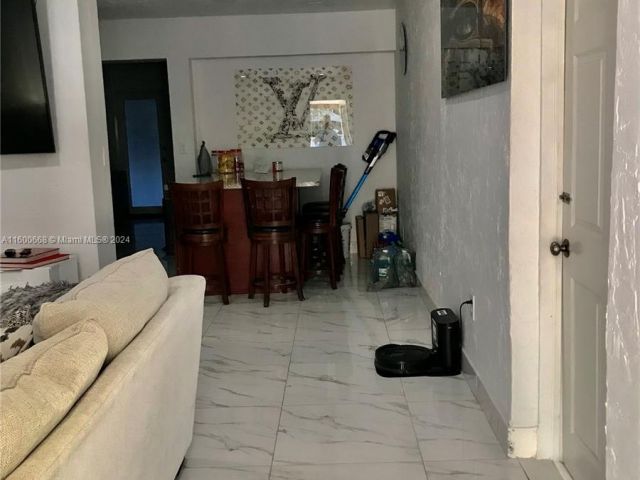 Продажа дома по адресу 2480 NW 154th St - фото 5501577