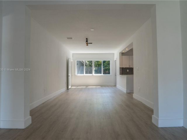 Продажа дома по адресу 2620 SW 24th St - фото 5503992