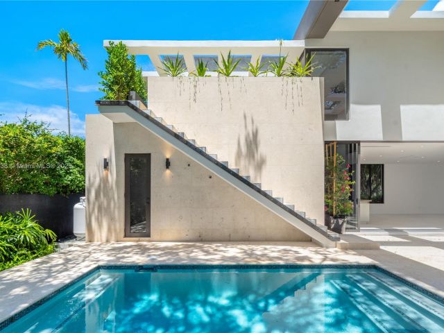 Продажа дома по адресу 4090 Hardie Ave - фото 6112730