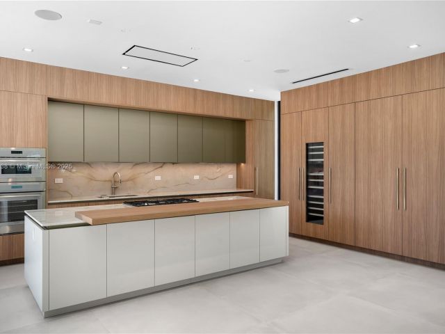 Продажа дома по адресу 4090 Hardie Ave - фото 6112742