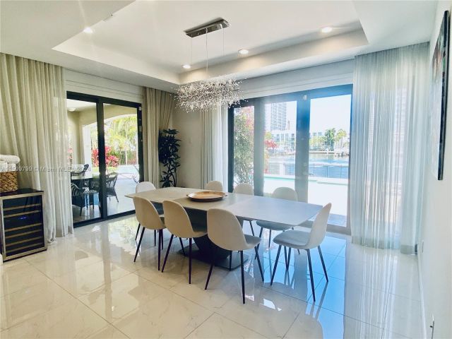 Дом в аренду по адресу  - фото 5524808