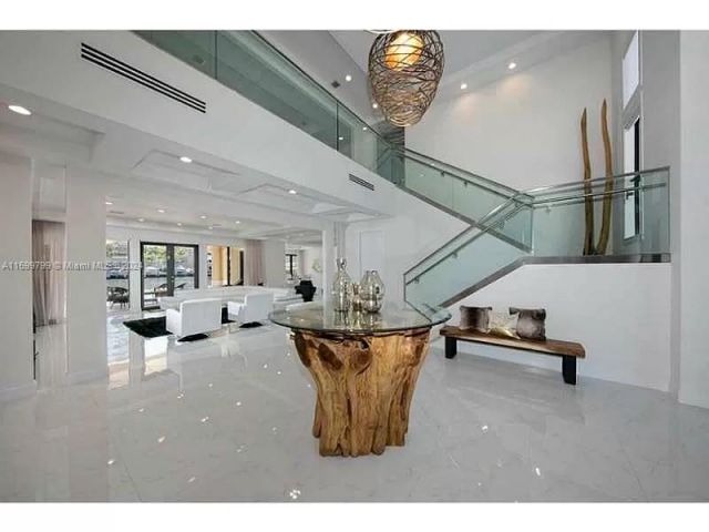 Дом в аренду по адресу  - фото 5524818