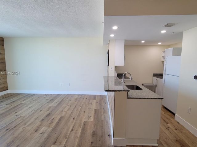 Продажа квартиры #901 - фото 5627817