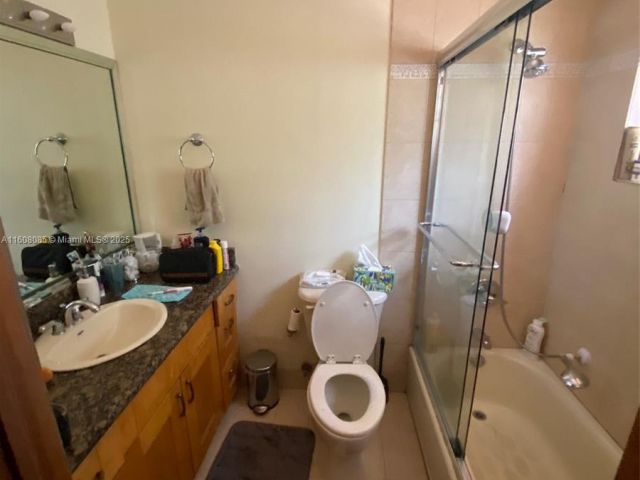 Продажа дома по адресу 1632 SW 19th Ter - фото 6081873