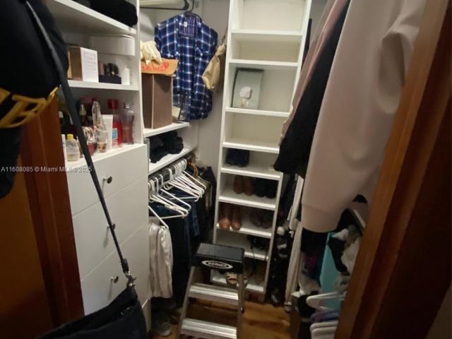 Продажа дома по адресу 1632 SW 19th Ter - фото 6081874