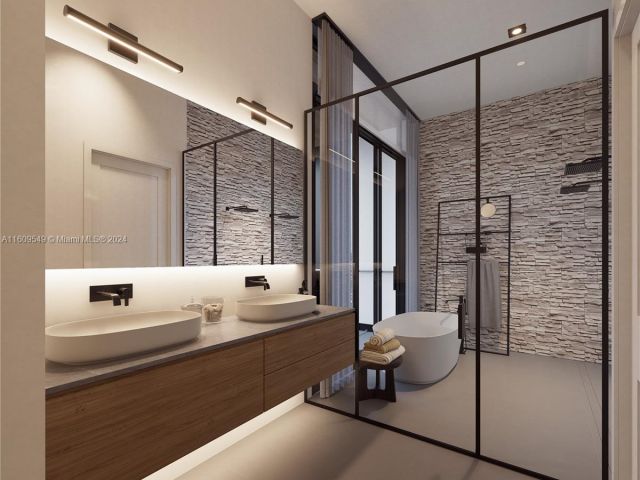 Продажа дома по адресу 2377 SE 15th St - фото 5544998