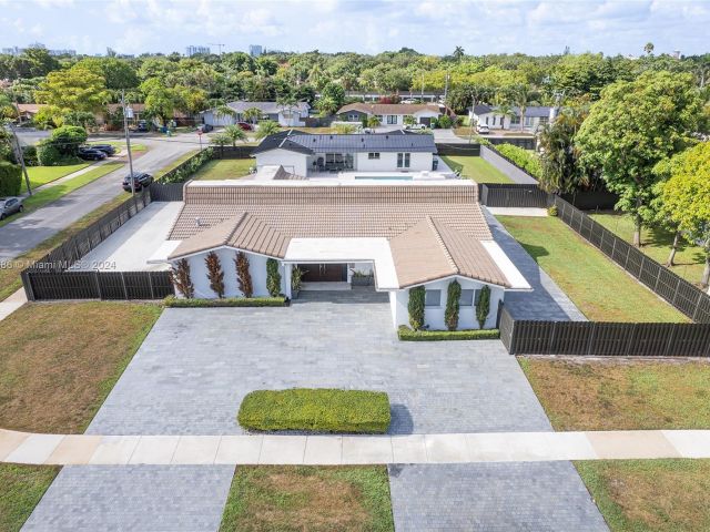 Продажа дома по адресу 2120 NE 204th St - фото 5949771