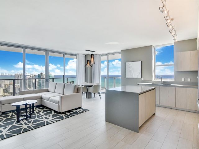 Продажа квартиры # - фото 5628566