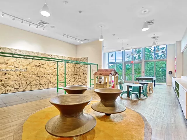 Продажа квартиры #1418 - фото 5533735