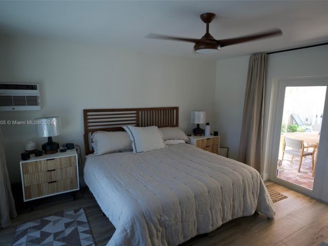 Продажа дома по адресу 2156 NE 18th Ave - фото 6170704