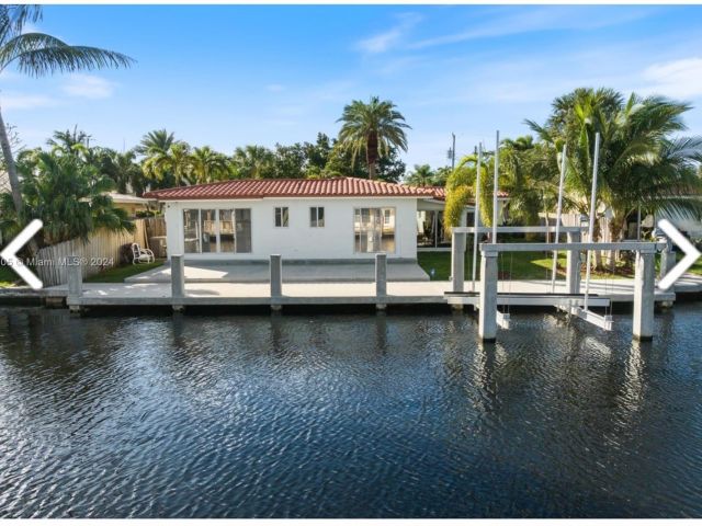 Продажа дома по адресу 2156 NE 18th Ave - фото 6170705