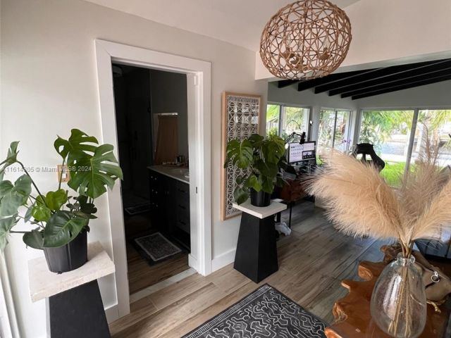 Продажа дома по адресу 2156 NE 18th Ave - фото 6170706