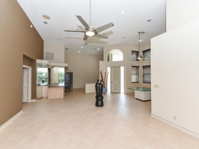 Продажа дома по адресу 10209 Spyglass Way - фото 5734415