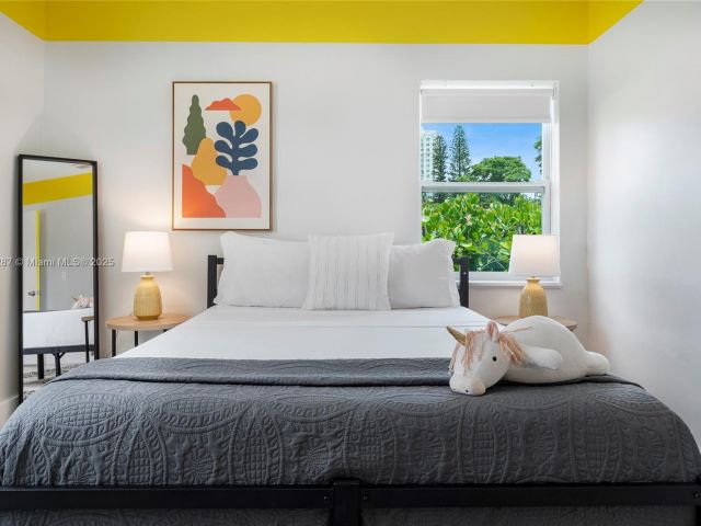 Дом в аренду по адресу 968 NE 80th St - фото 5930378