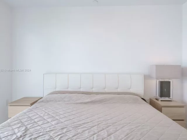 Продажа квартиры #4406 - фото 7415724