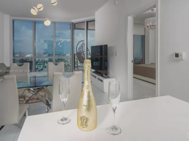 Продажа квартиры #4406 - фото 7415734