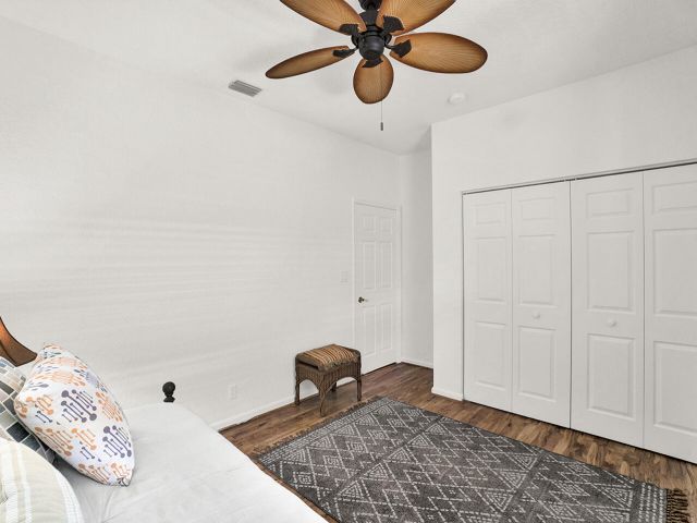 Продажа дома по адресу 22831 Windsor Wood Court - фото 6059503