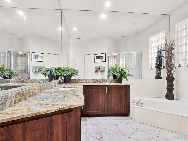 Продажа дома по адресу 22831 Windsor Wood Court - фото 6059506