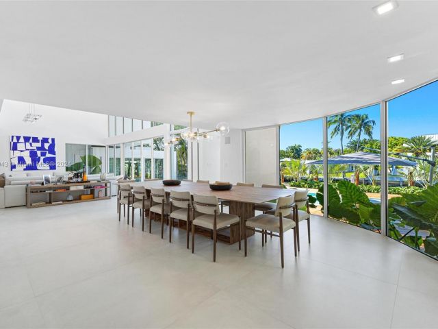 Продажа дома по адресу 161 Cape Florida Dr - фото 5573548