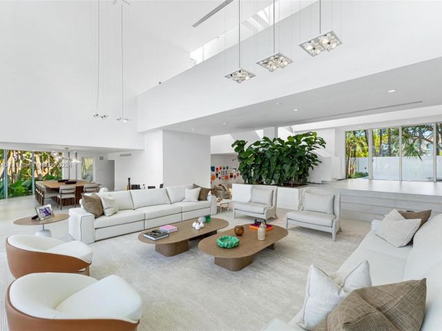 Продажа дома по адресу 161 Cape Florida Dr - фото 5573549