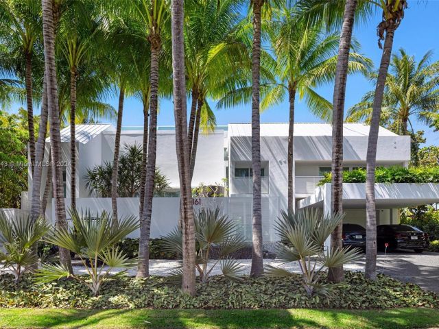 Продажа дома по адресу 161 Cape Florida Dr - фото 5573565