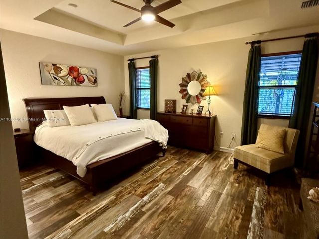 Продажа дома по адресу 11922 SW 154th Path - фото 5828101