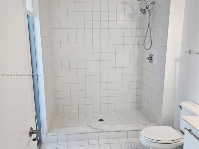 Продажа квартиры #4001 - фото 7235616