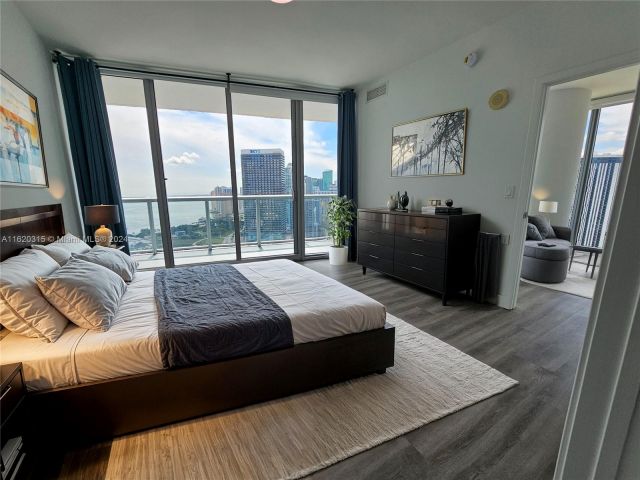 Продажа квартиры #4001 - фото 7235627