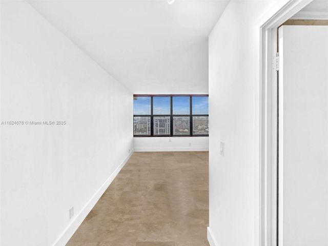 Продажа квартиры #2415 - фото 7437827