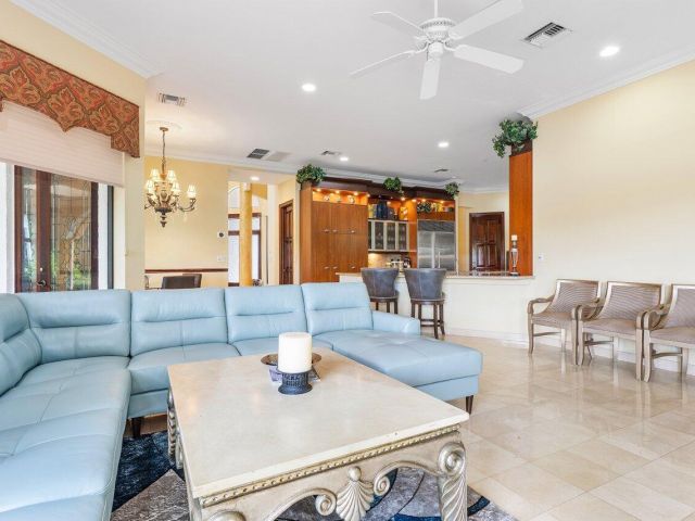 Продажа дома по адресу 17654 Bocaire Way - фото 5835047