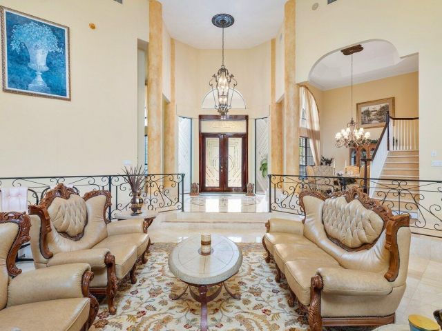 Продажа дома по адресу 17654 Bocaire Way - фото 5835057