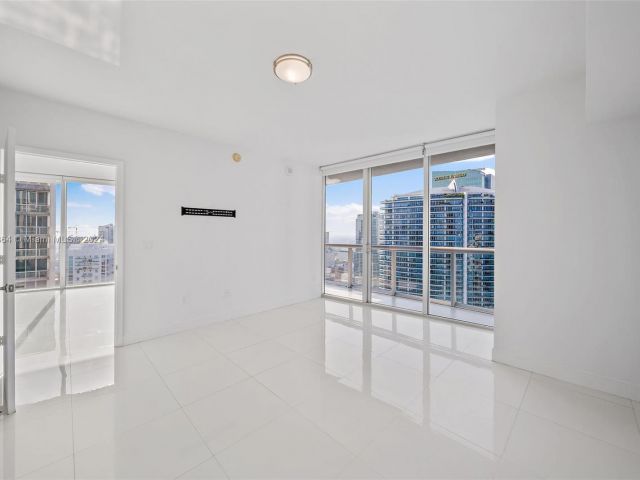 Продажа квартиры #4715 - фото 5613866