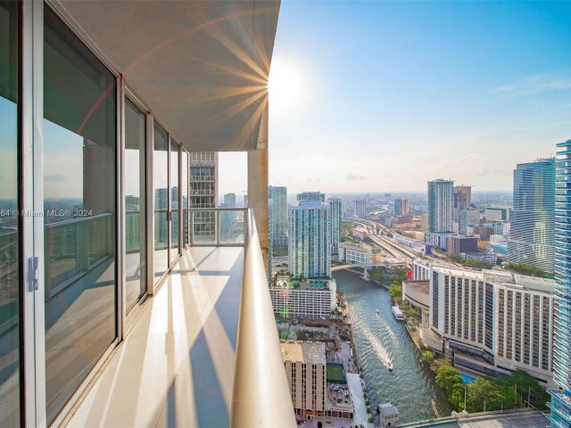 Продажа квартиры #4715 - фото 5613869