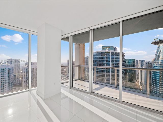 Продажа квартиры #4715 - фото 5613875