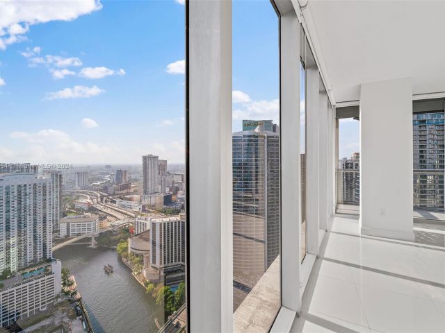 Продажа квартиры #4715 - фото 5613877