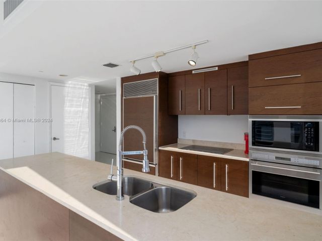 Продажа квартиры #4715 - фото 5613879