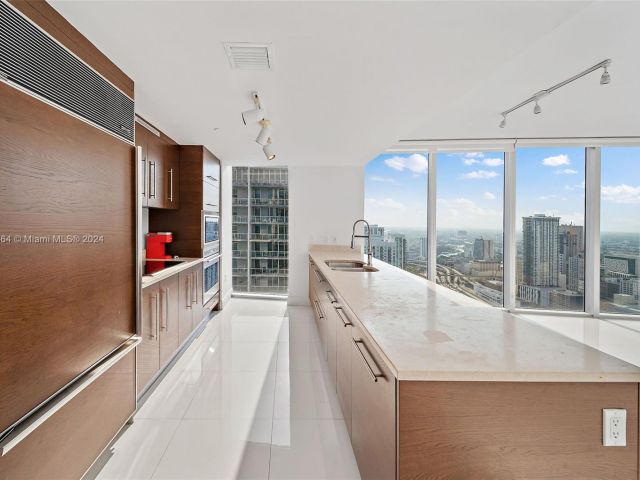 Продажа квартиры #4715 - фото 5613883