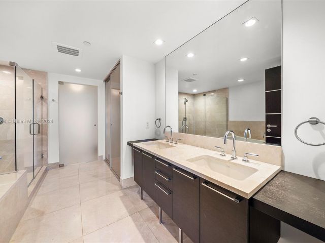 Продажа квартиры #804 - фото 5794157