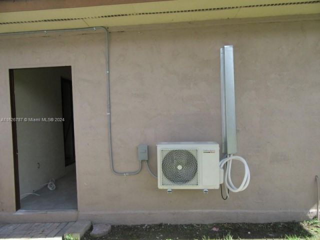 Продажа дома по адресу 24925 SW 134th Ct - фото 5706399