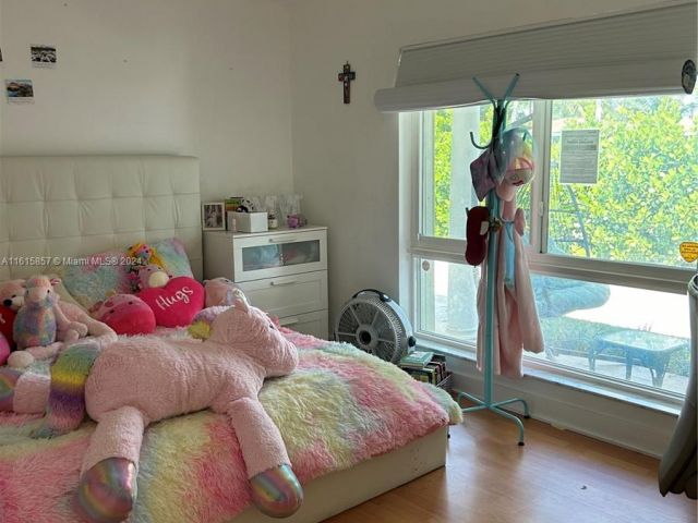 Продажа дома по адресу 633 N Crescent Dr - фото 5812458