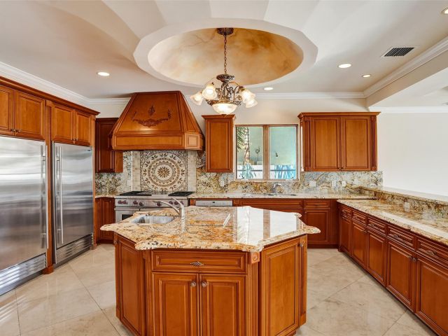 Продажа дома по адресу 3061 NE 43rd Street - фото 6280783