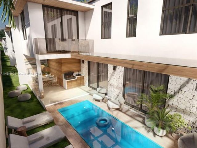 Продажа дома по адресу 1955 SW 29th Ave 2C - фото 5838712